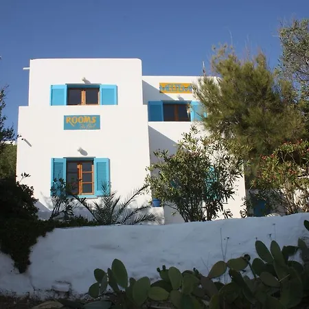 Meltemi And Apartment