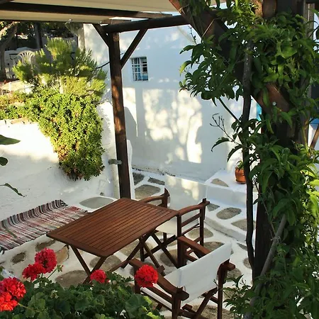 Meltemi And Apartment