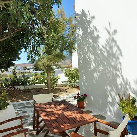 Meltemi And Apartment